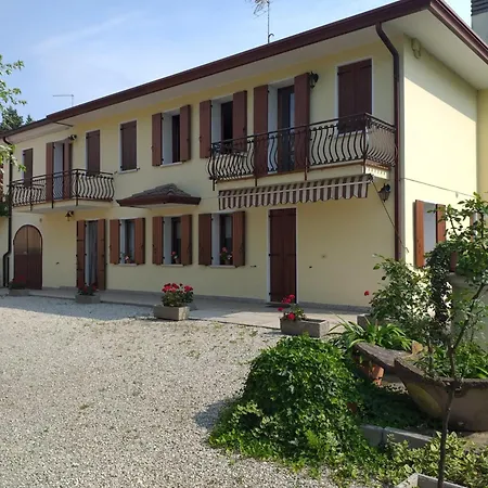 Apartament La Casa Dei Tulipani Zenson di Piave